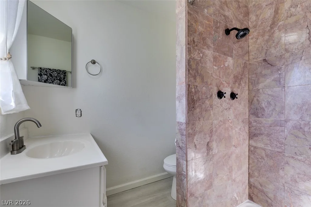 4411 Boston, Las Vegas, NV 89104