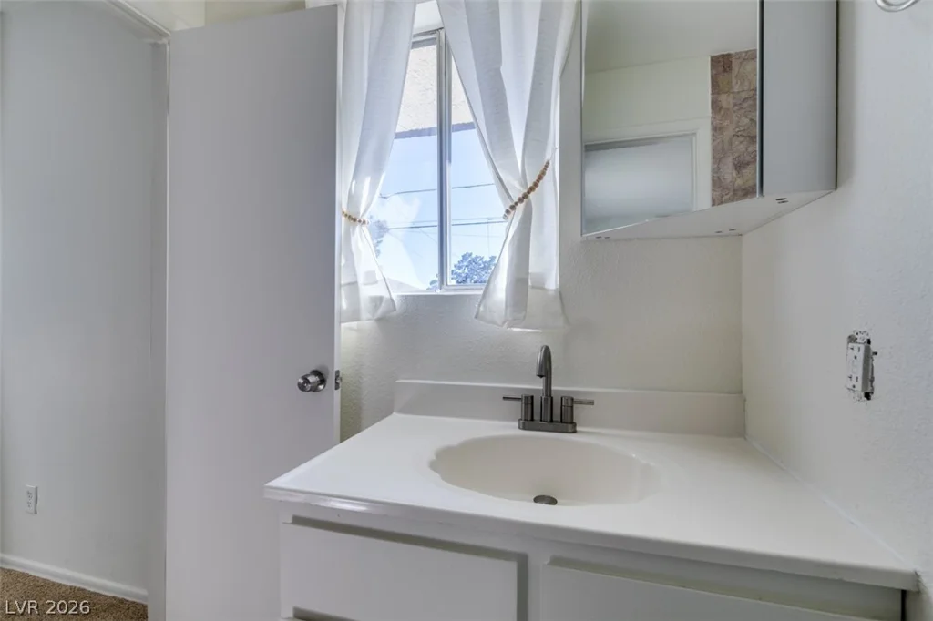 4411 Boston, Las Vegas, NV 89104