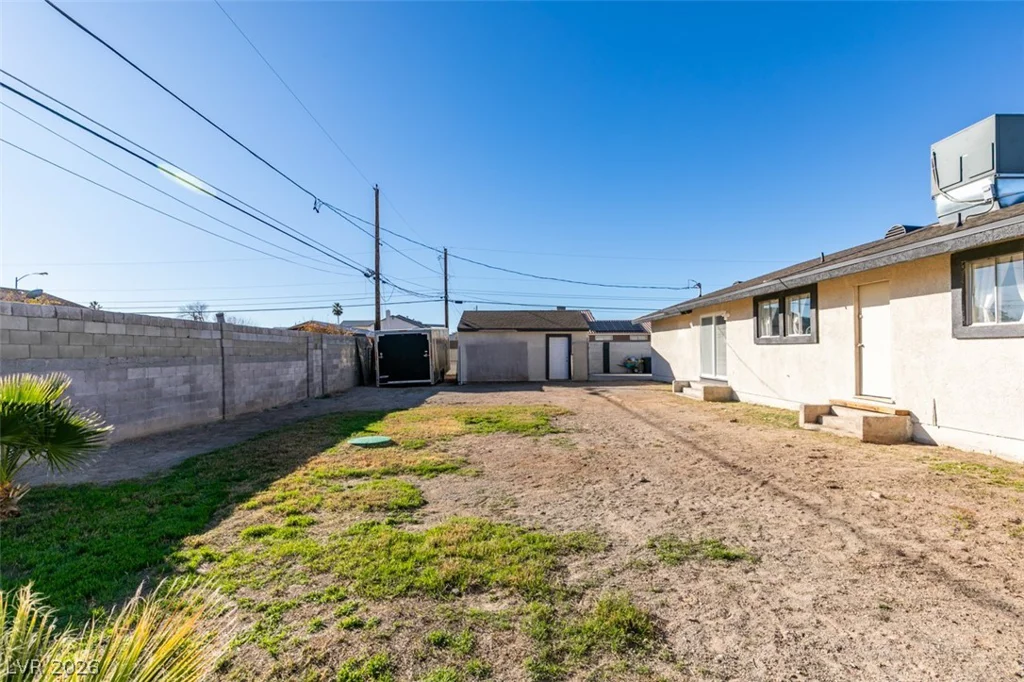 4411 Boston, Las Vegas, NV 89104