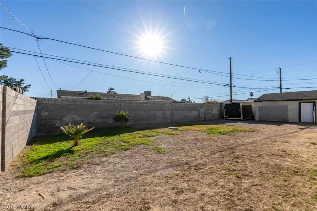 4411 Boston, Las Vegas, NV 89104