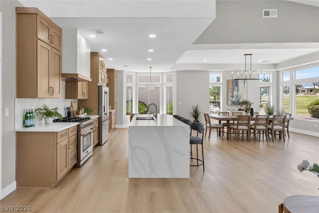 2825 Billy Casper, Las Vegas, NV 89134