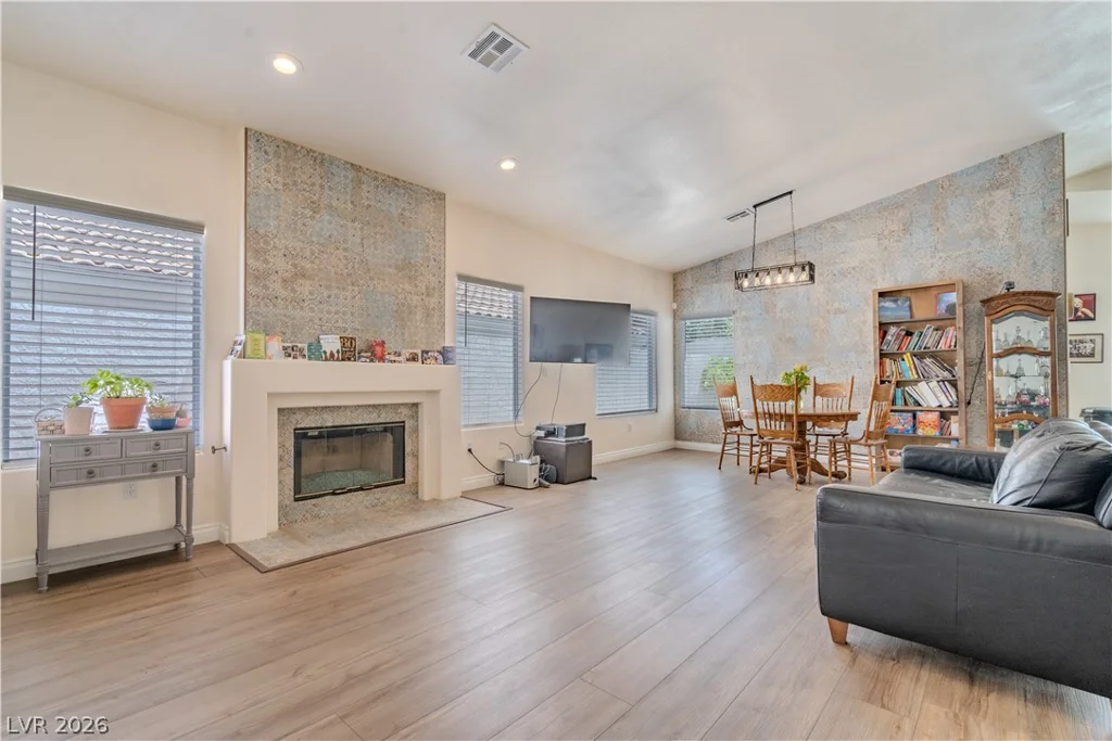 8109 Pacific Cove, Las Vegas, NV 89128