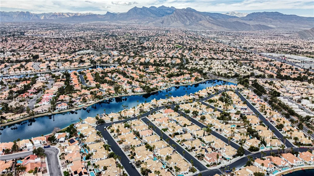 8109 Pacific Cove, Las Vegas, NV 89128