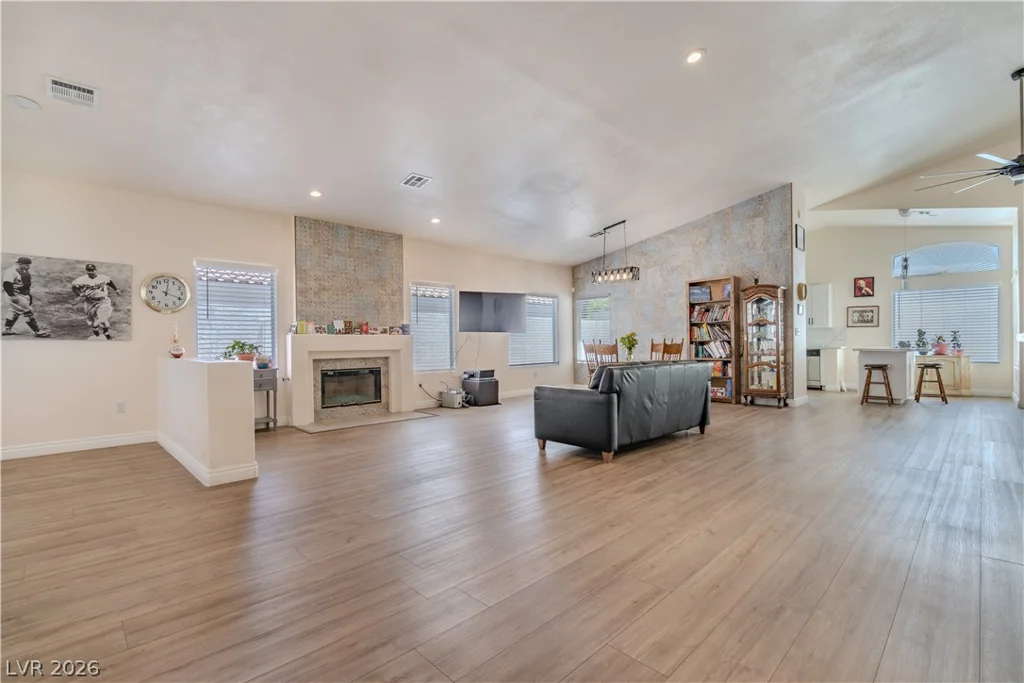 8109 Pacific Cove, Las Vegas, NV 89128