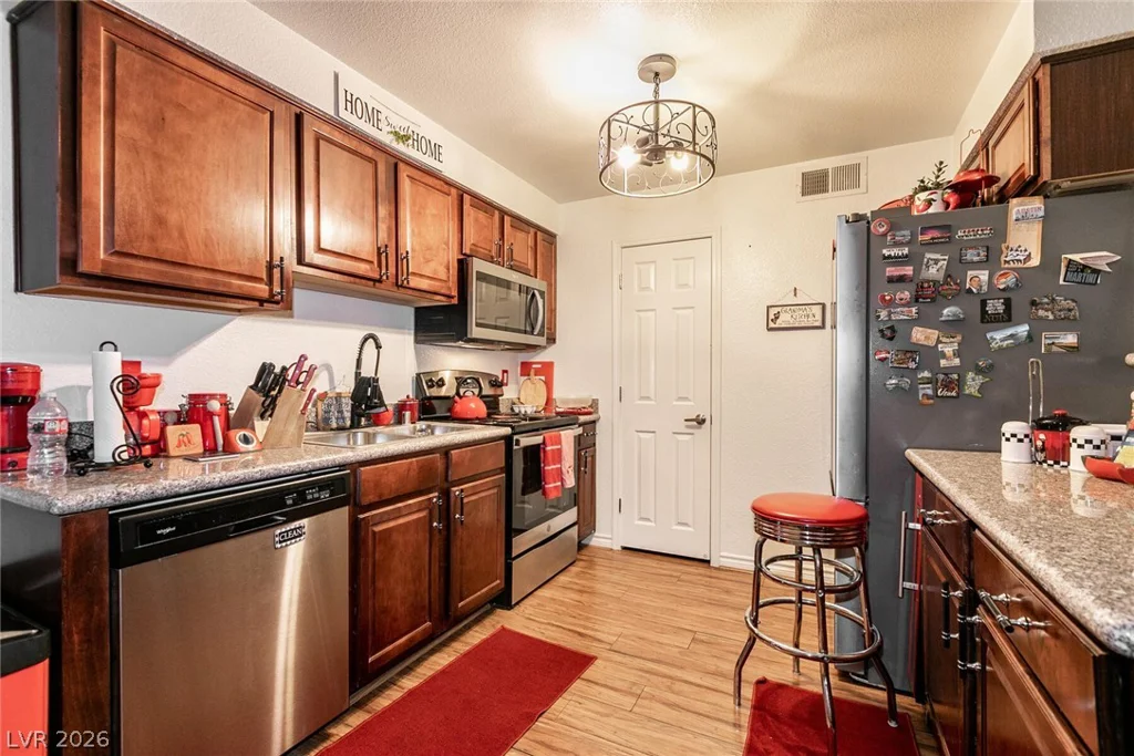 2451 Rainbow, Las Vegas, NV 89108