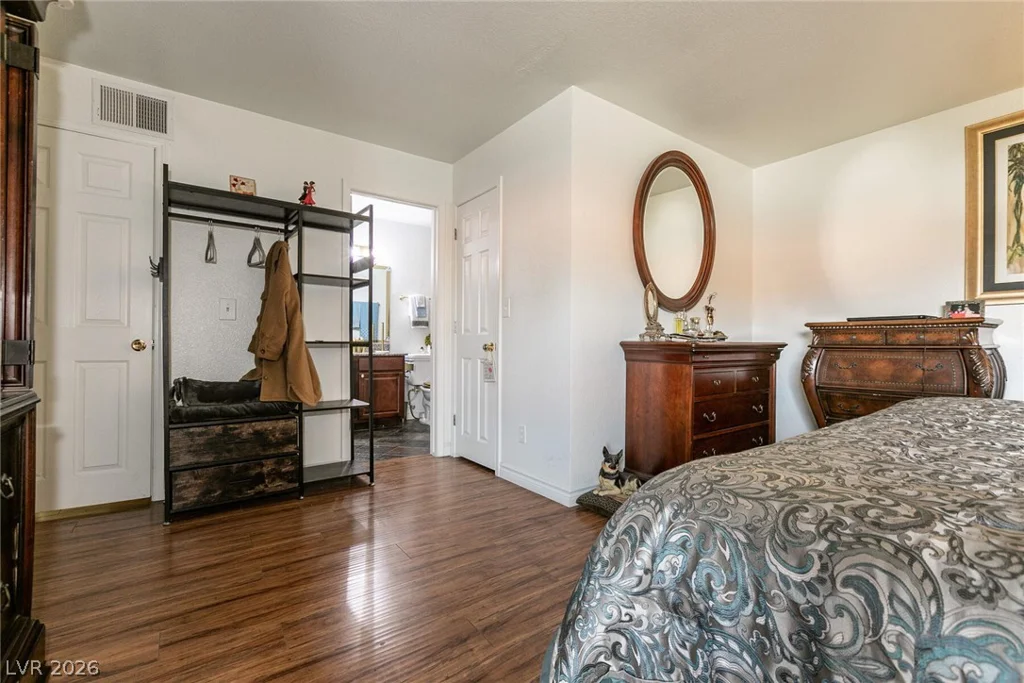 2451 Rainbow, Las Vegas, NV 89108