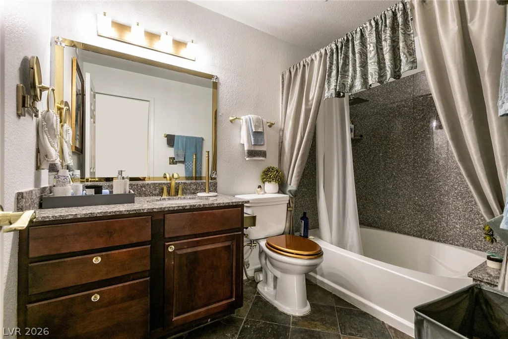 2451 Rainbow, Las Vegas, NV 89108