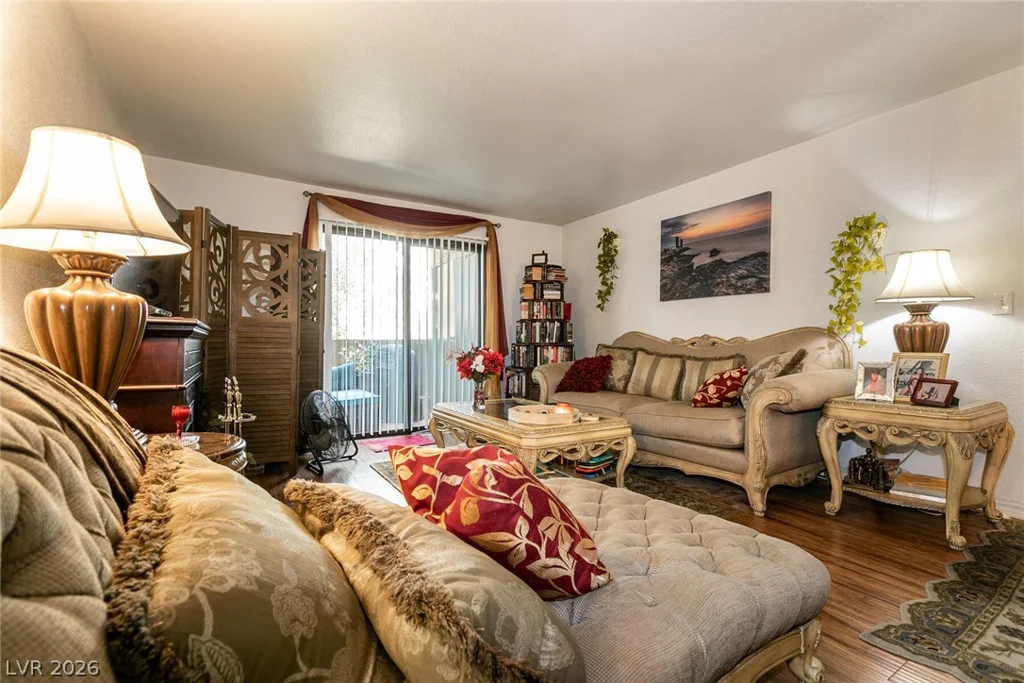 2451 Rainbow, Las Vegas, NV 89108