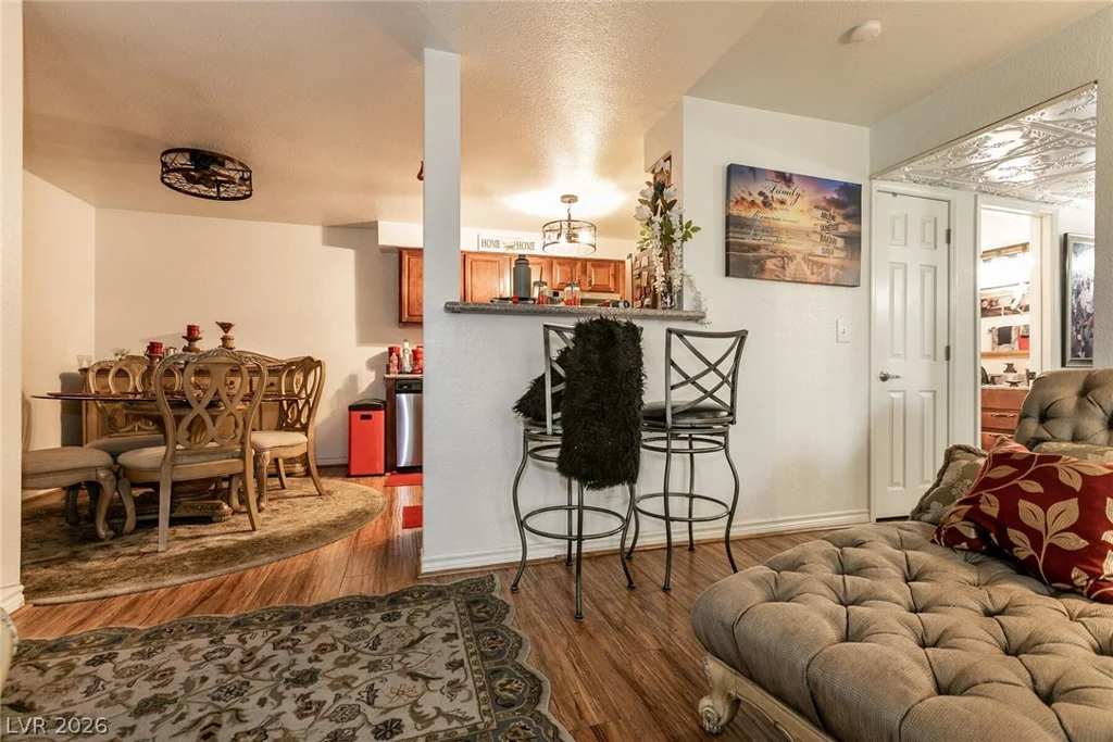 2451 Rainbow, Las Vegas, NV 89108