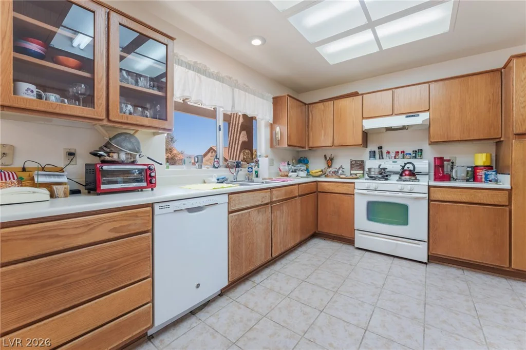 8508 Glenmore, Las Vegas, NV 89134