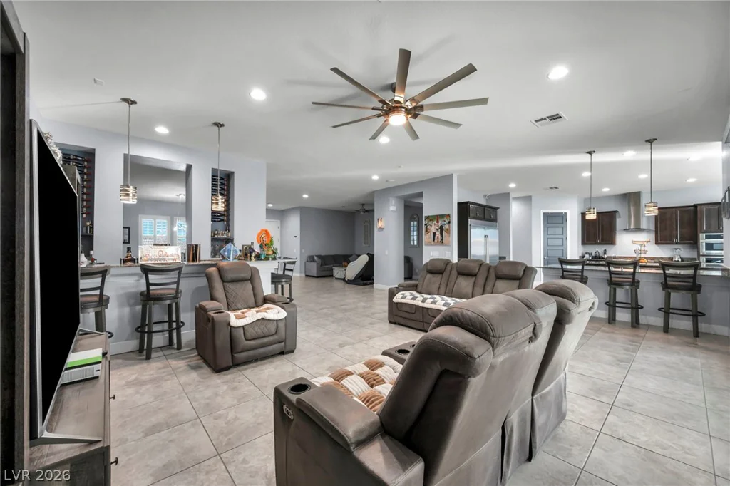 6215 Eula, Las Vegas, NV 89149