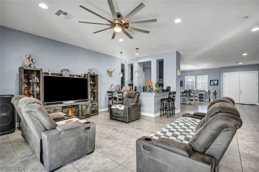 6215 Eula, Las Vegas, NV 89149