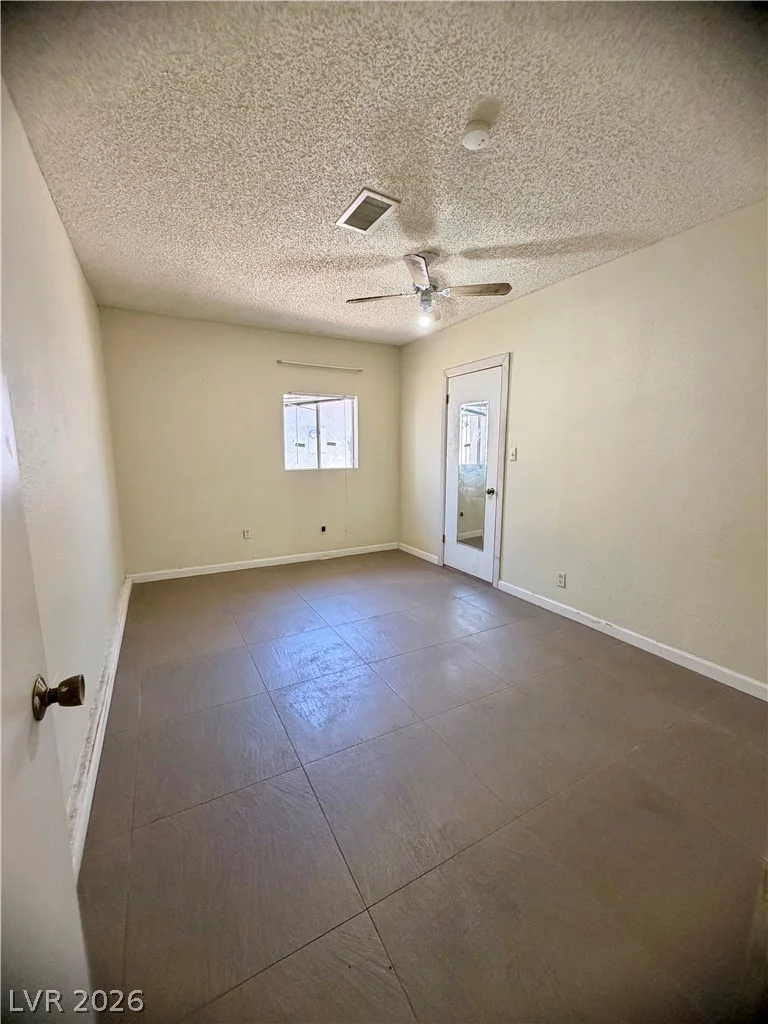 6371 Viking, Las Vegas, NV 89103