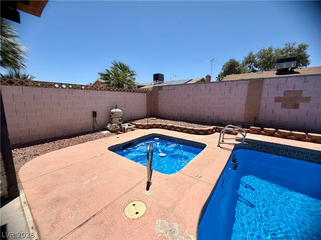 6371 Viking, Las Vegas, NV 89103