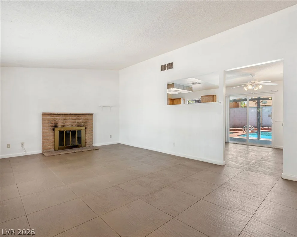 6371 Viking, Las Vegas, NV 89103