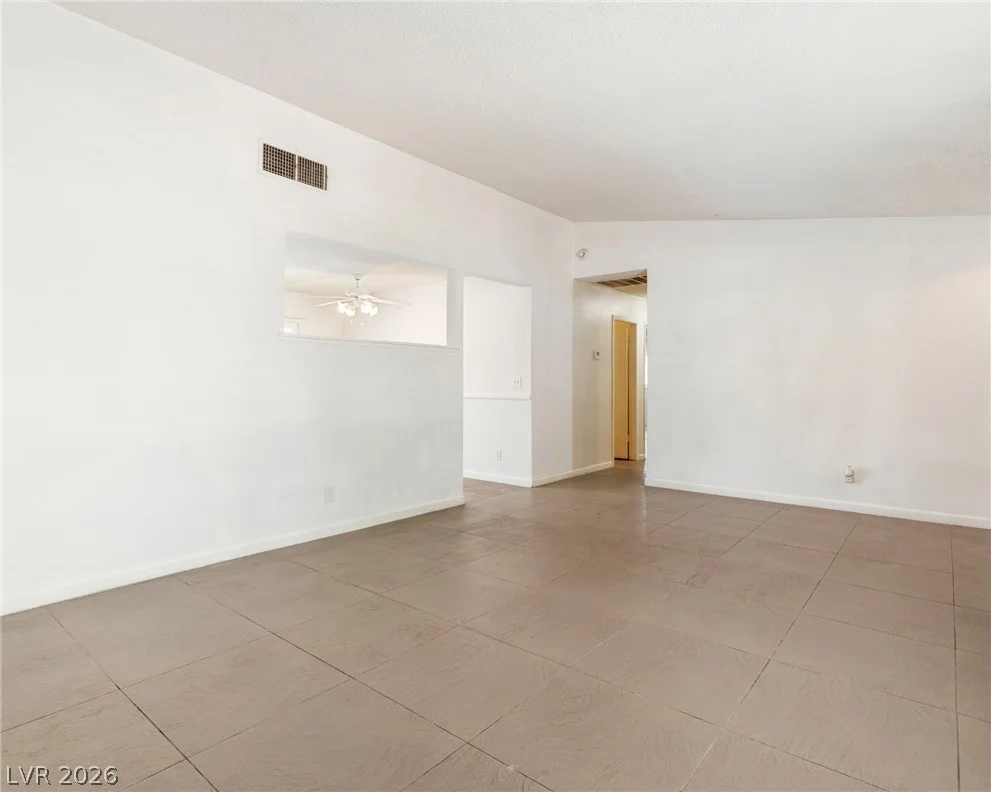 6371 Viking, Las Vegas, NV 89103