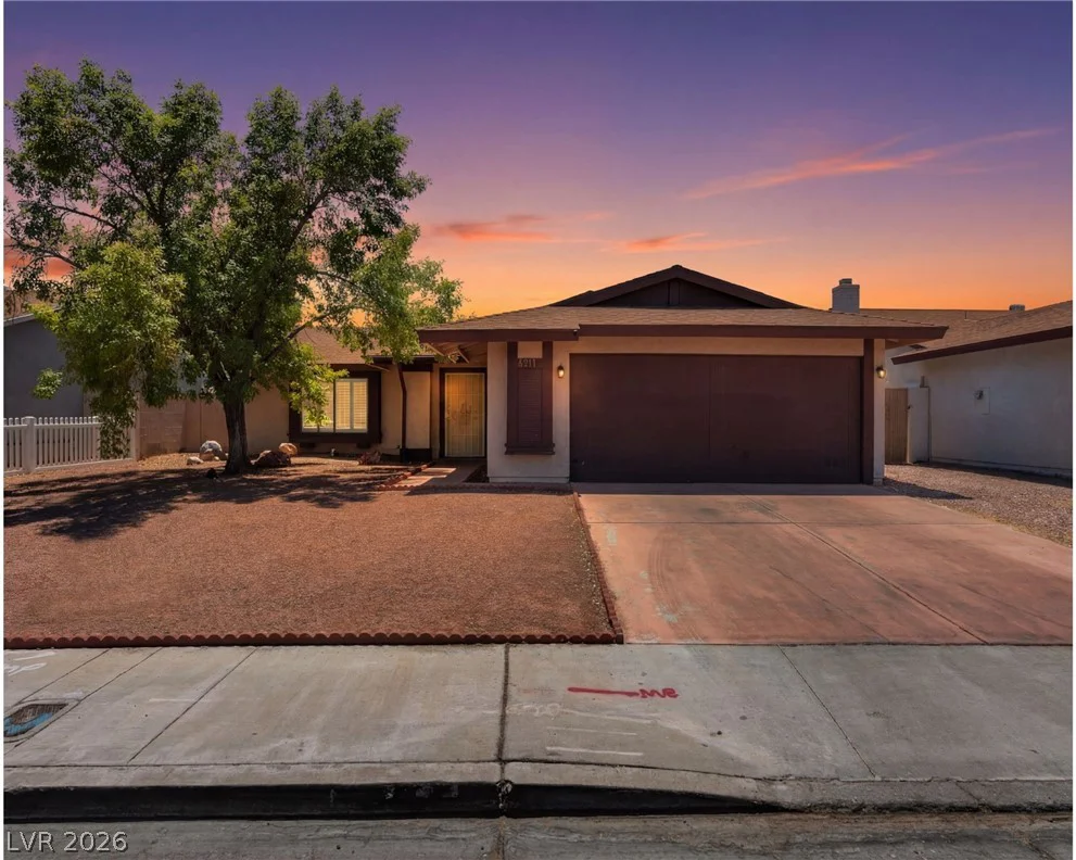 6371 Viking, Las Vegas, NV 89103
