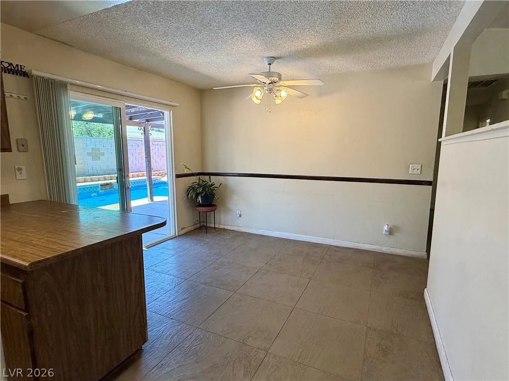 6371 Viking, Las Vegas, NV 89103