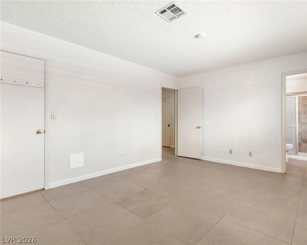 6371 Viking, Las Vegas, NV 89103