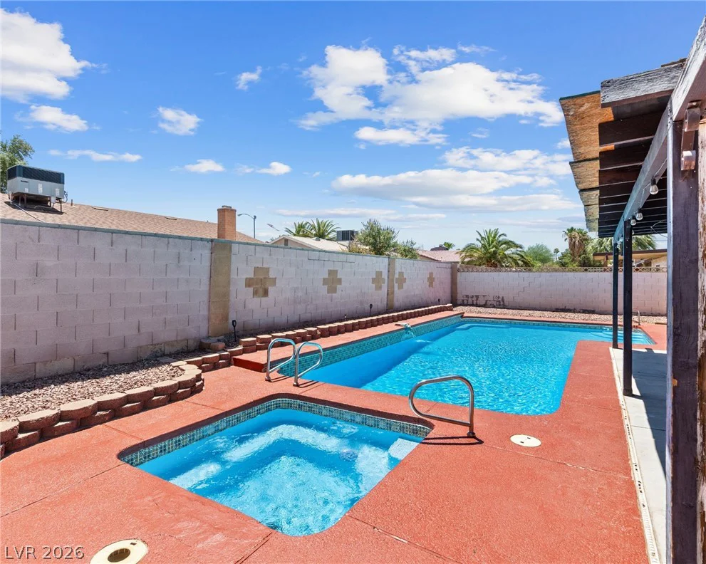 6371 Viking, Las Vegas, NV 89103
