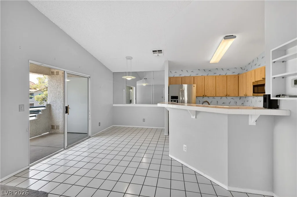 7904 Ryandale, Las Vegas, NV 89145
