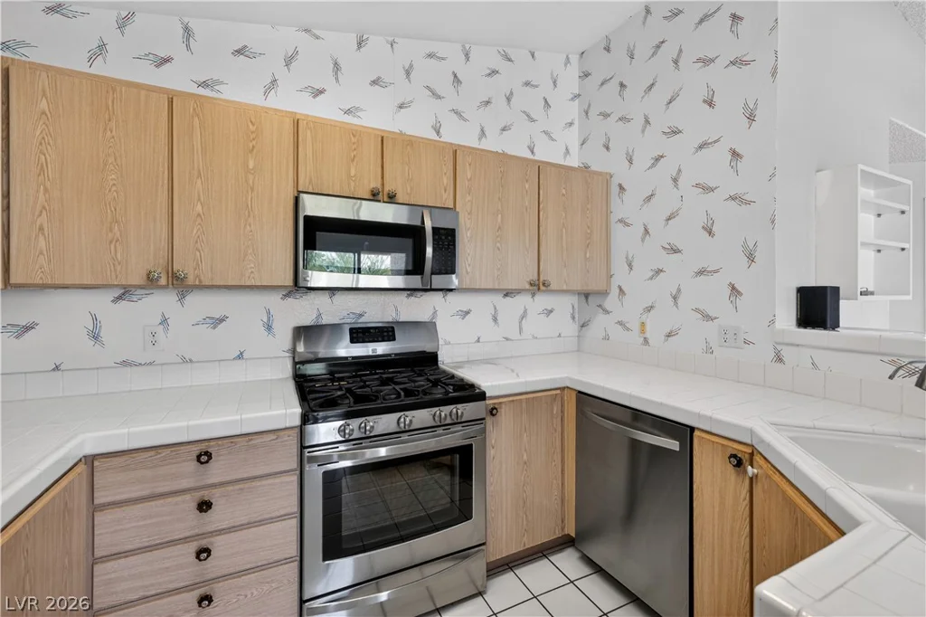 7904 Ryandale, Las Vegas, NV 89145