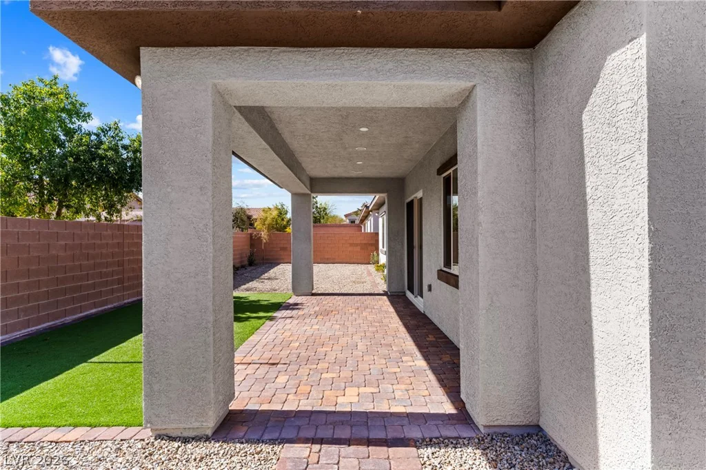 567 Jerry Bird, Las Vegas, NV 89123