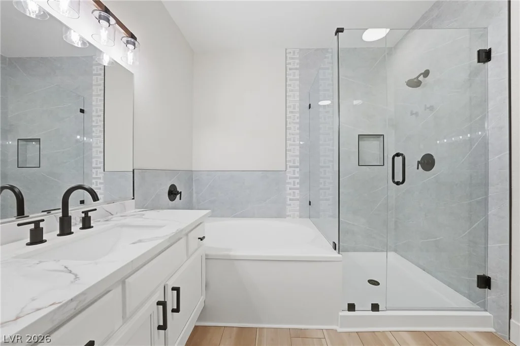 8725 Red Rio, Las Vegas, NV 89128