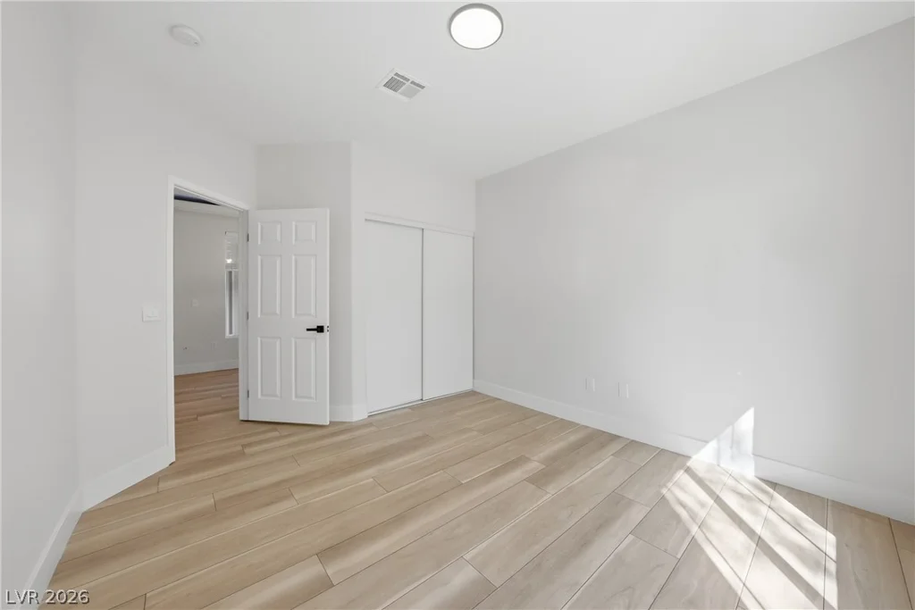 8725 Red Rio, Las Vegas, NV 89128