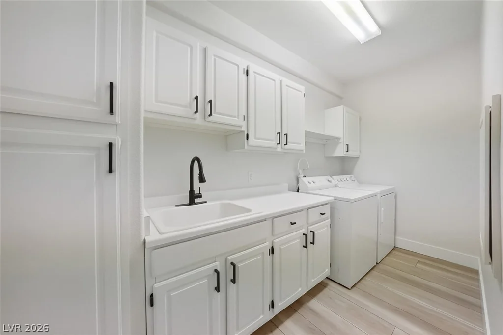 8725 Red Rio, Las Vegas, NV 89128