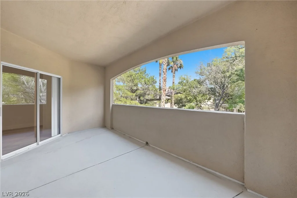 8725 Red Rio, Las Vegas, NV 89128
