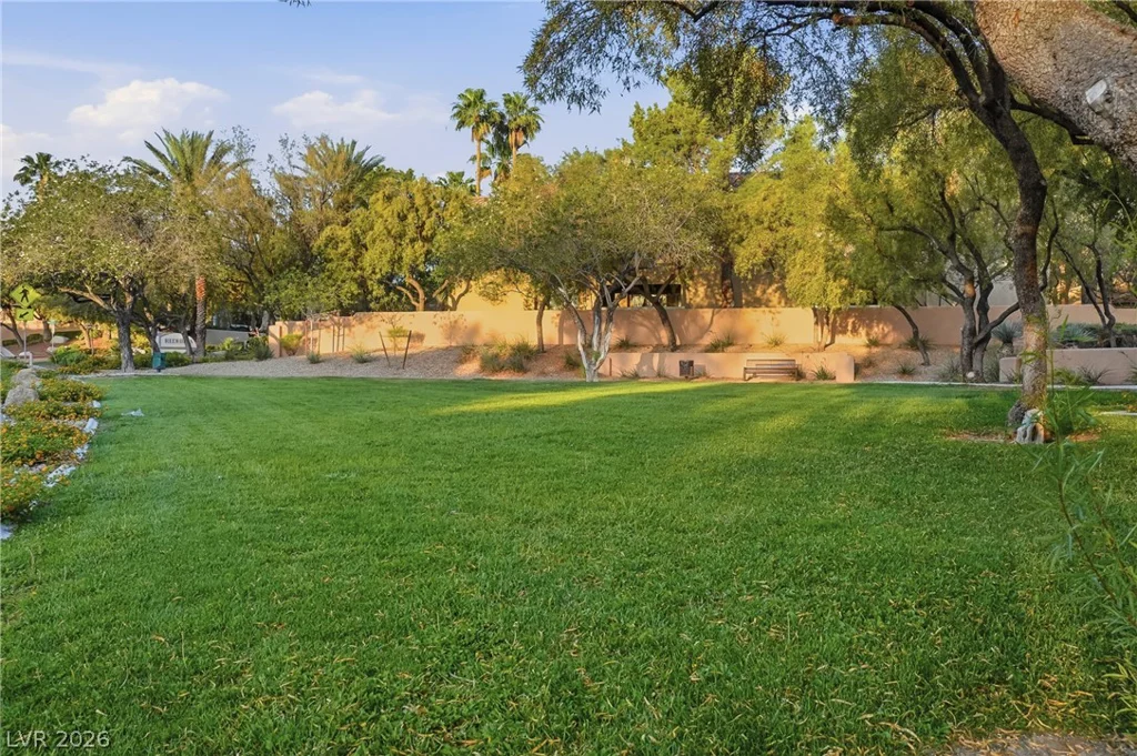 8725 Red Rio, Las Vegas, NV 89128