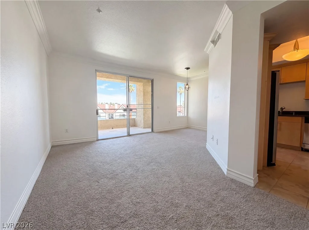 230 Flamingo, Las Vegas, NV 89169