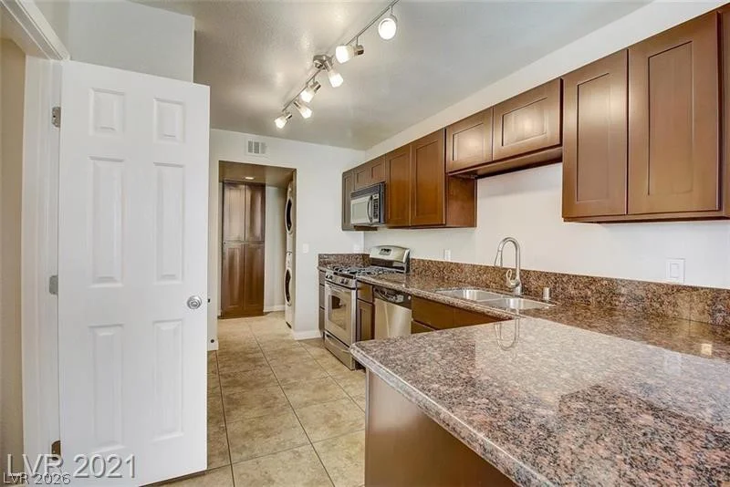7740 Amato, Las Vegas, NV 89128