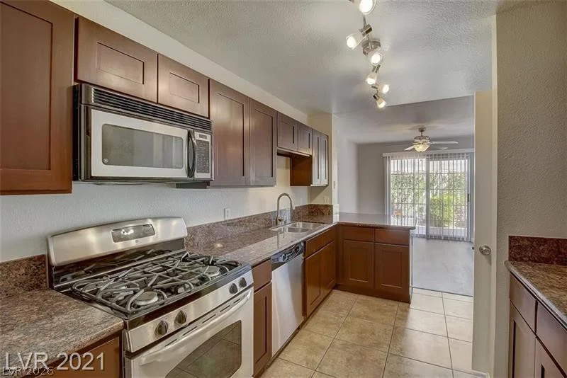 7740 Amato, Las Vegas, NV 89128