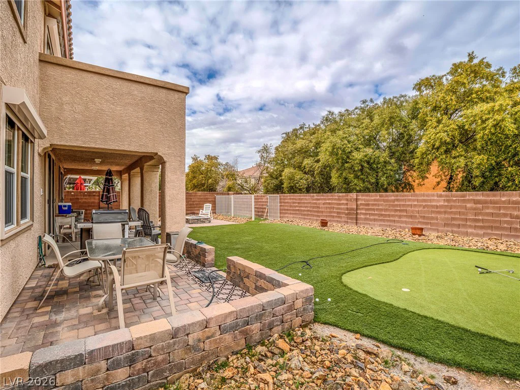 7084 Mountain Den, Las Vegas, NV 89179