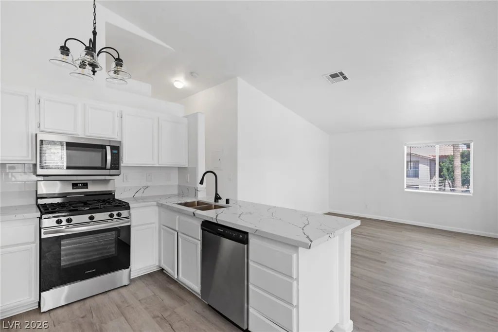 2110 Los Feliz, Las Vegas, NV 89156
