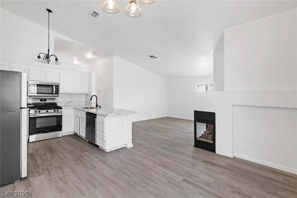 2110 Los Feliz, Las Vegas, NV 89156