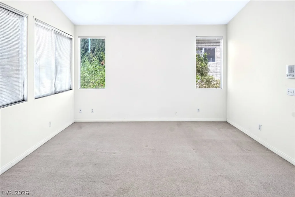 1813 Warrenville, Las Vegas, NV 89117