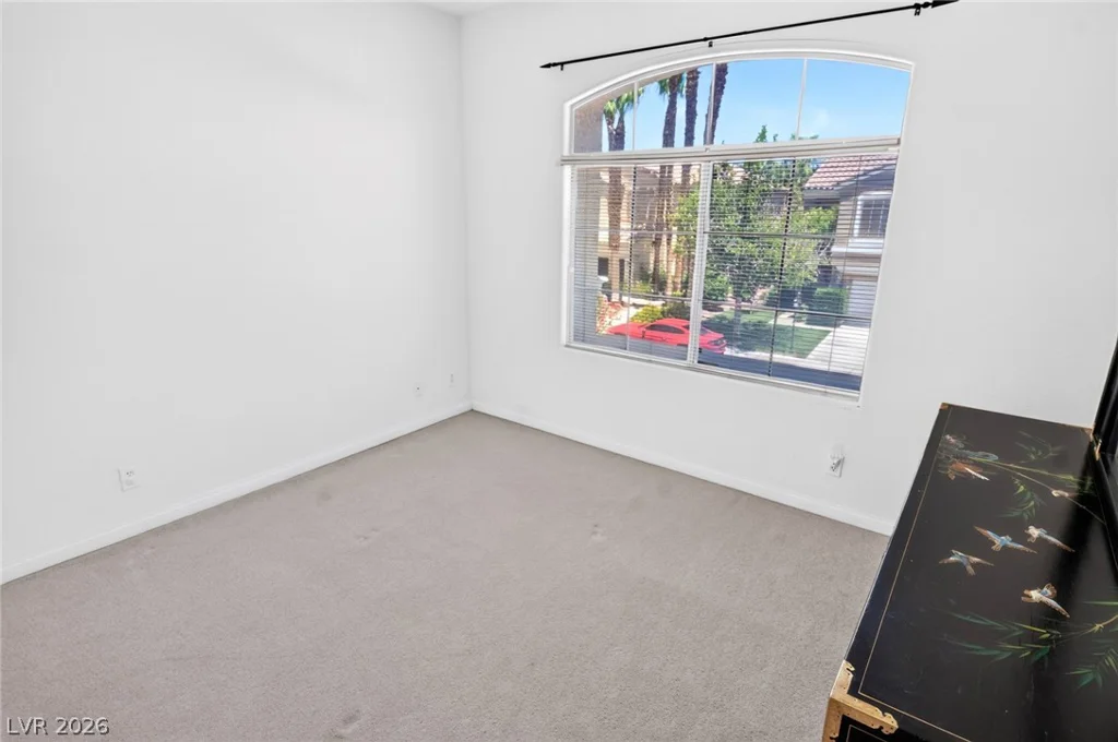 1813 Warrenville, Las Vegas, NV 89117