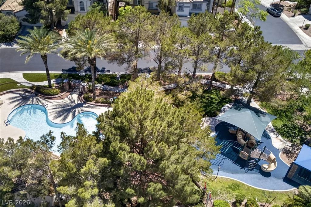 1813 Warrenville, Las Vegas, NV 89117