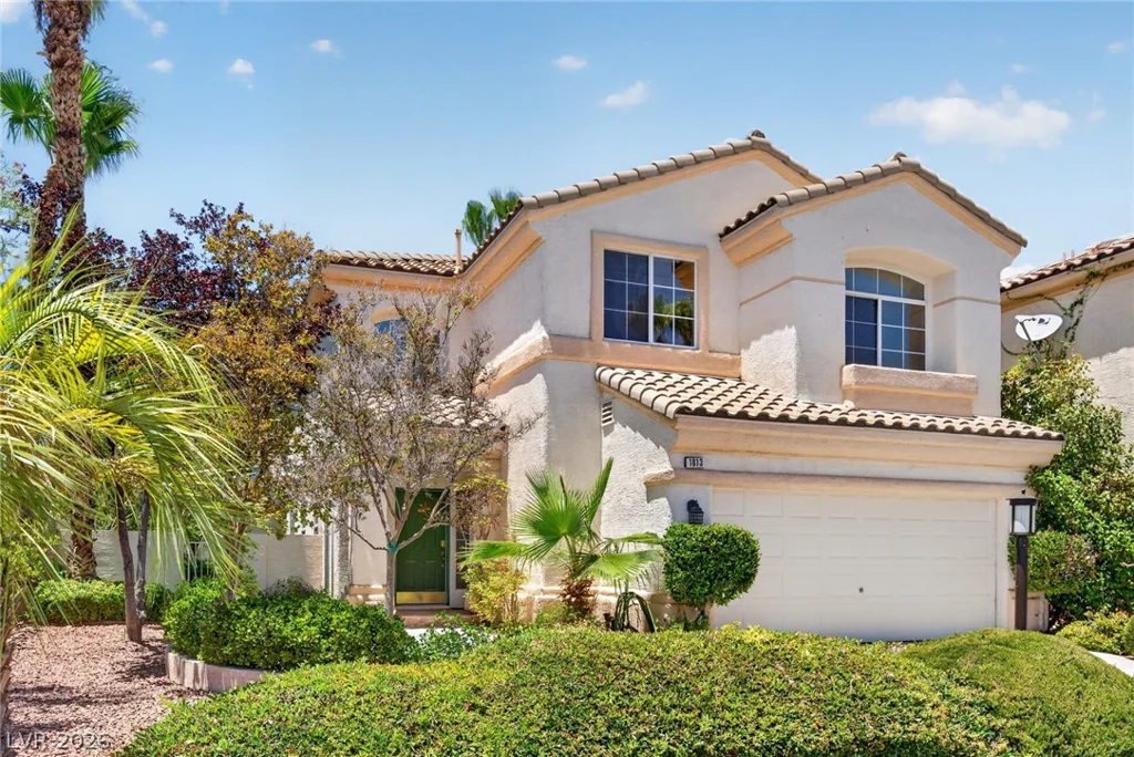 1813 Warrenville, Las Vegas, NV 89117