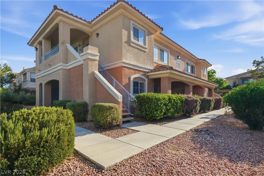 424 Pine Haven, Las Vegas, NV 89144