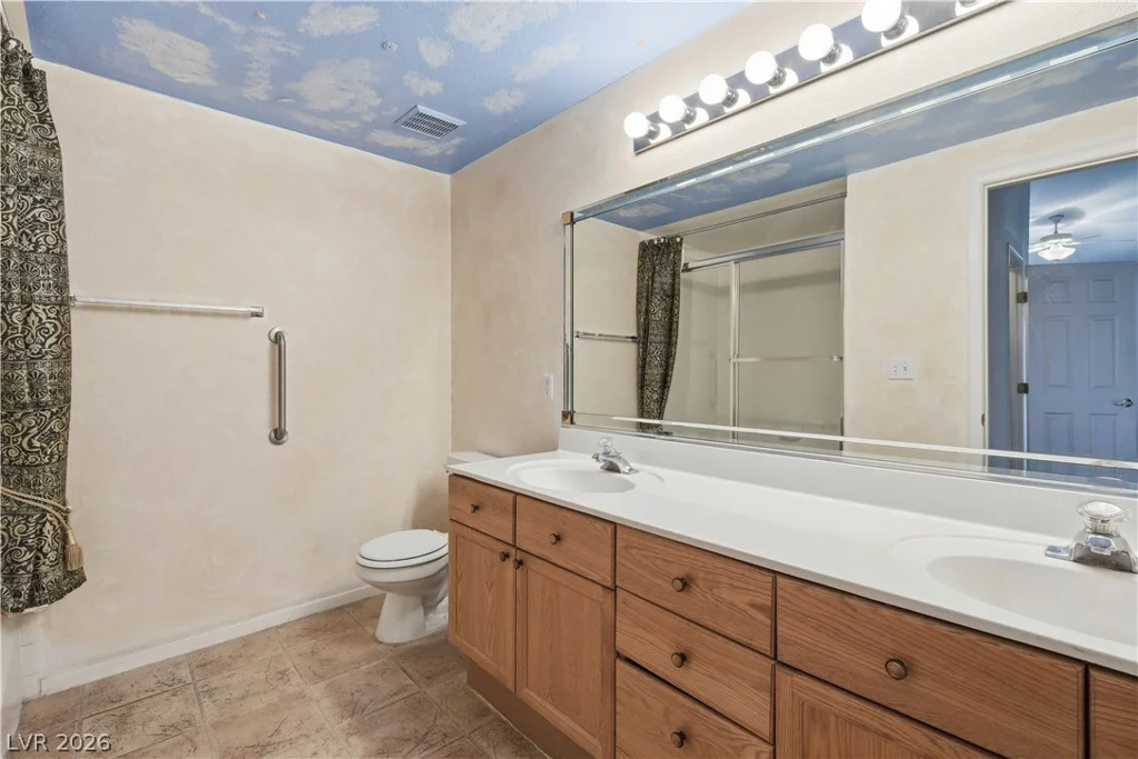 424 Pine Haven, Las Vegas, NV 89144
