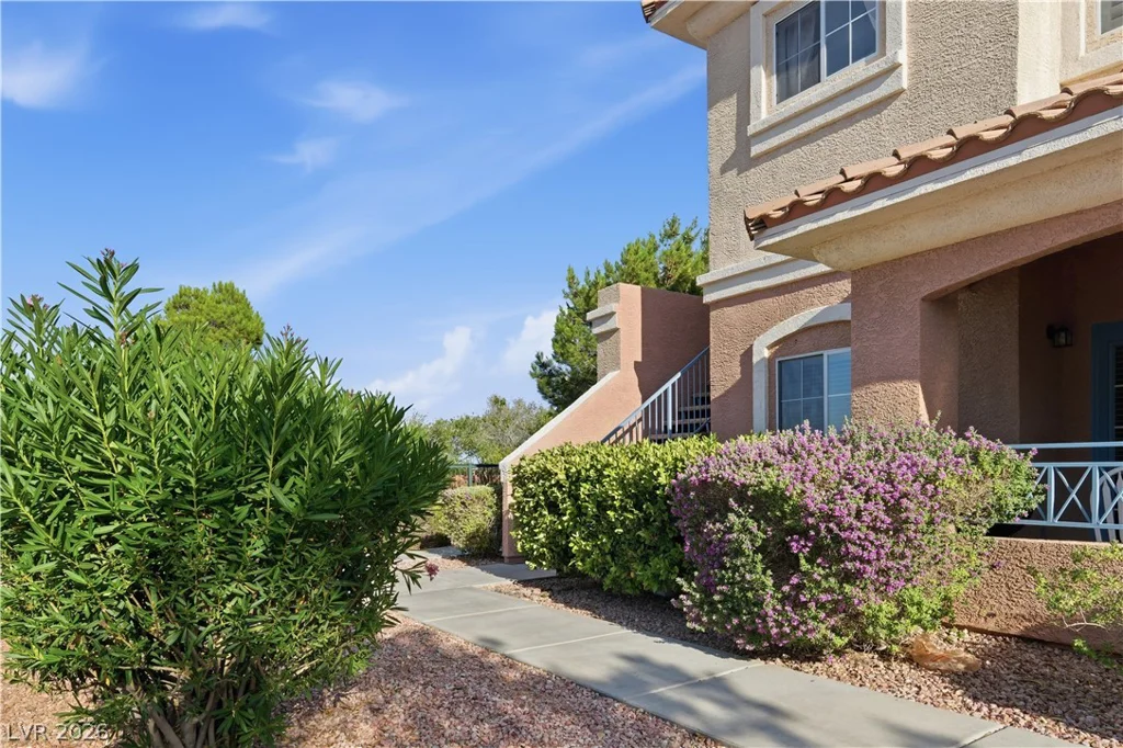 424 Pine Haven, Las Vegas, NV 89144