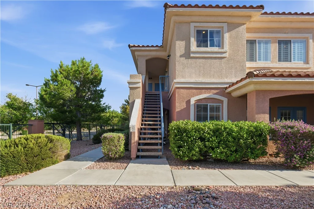 424 Pine Haven, Las Vegas, NV 89144