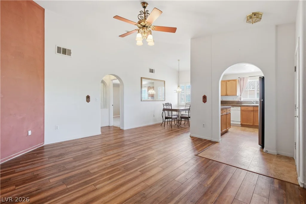 424 Pine Haven, Las Vegas, NV 89144