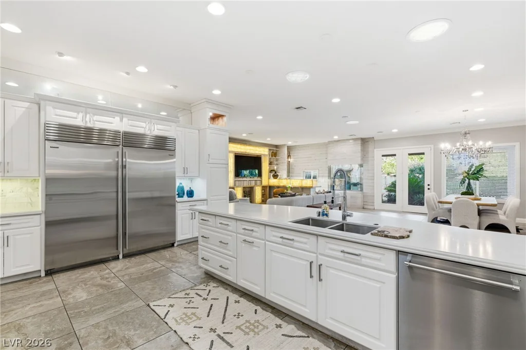 2960 American River, Las Vegas, NV 89135