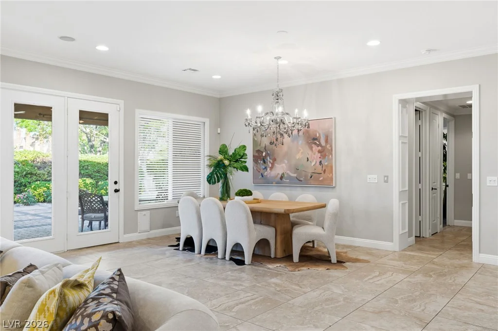 2960 American River, Las Vegas, NV 89135