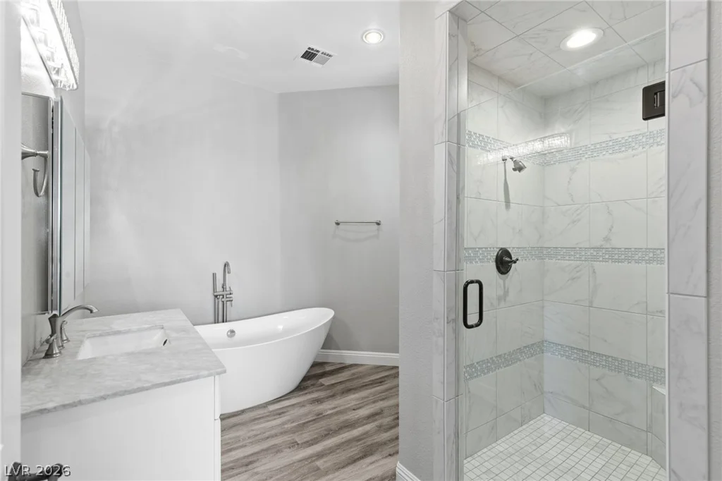 2960 American River, Las Vegas, NV 89135